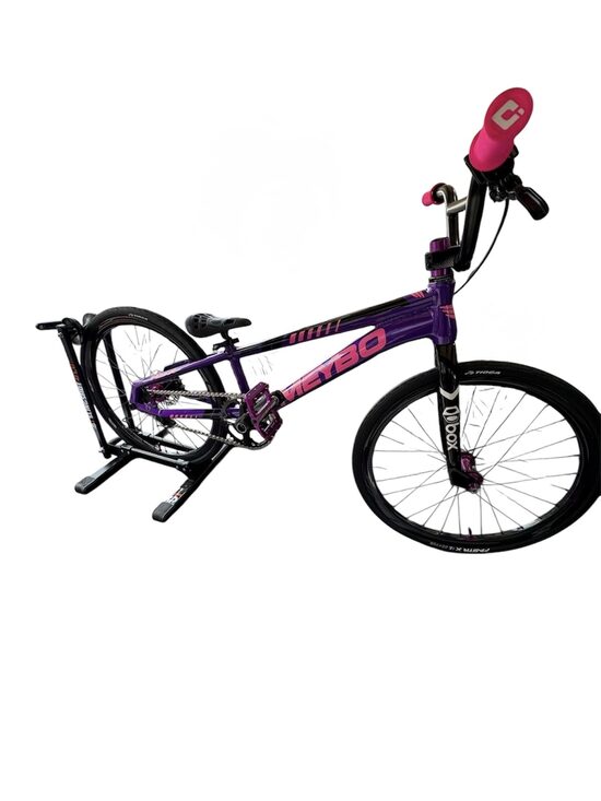 Meybo 2026 HSX Alloy BMX Race Rāmis - violets/rozā/melns